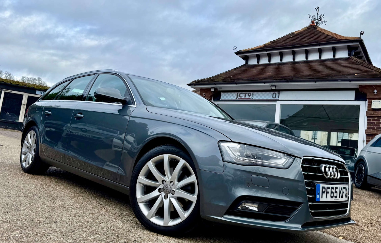 Used Audi A4 2015 for sale - 76614765: Photo 1