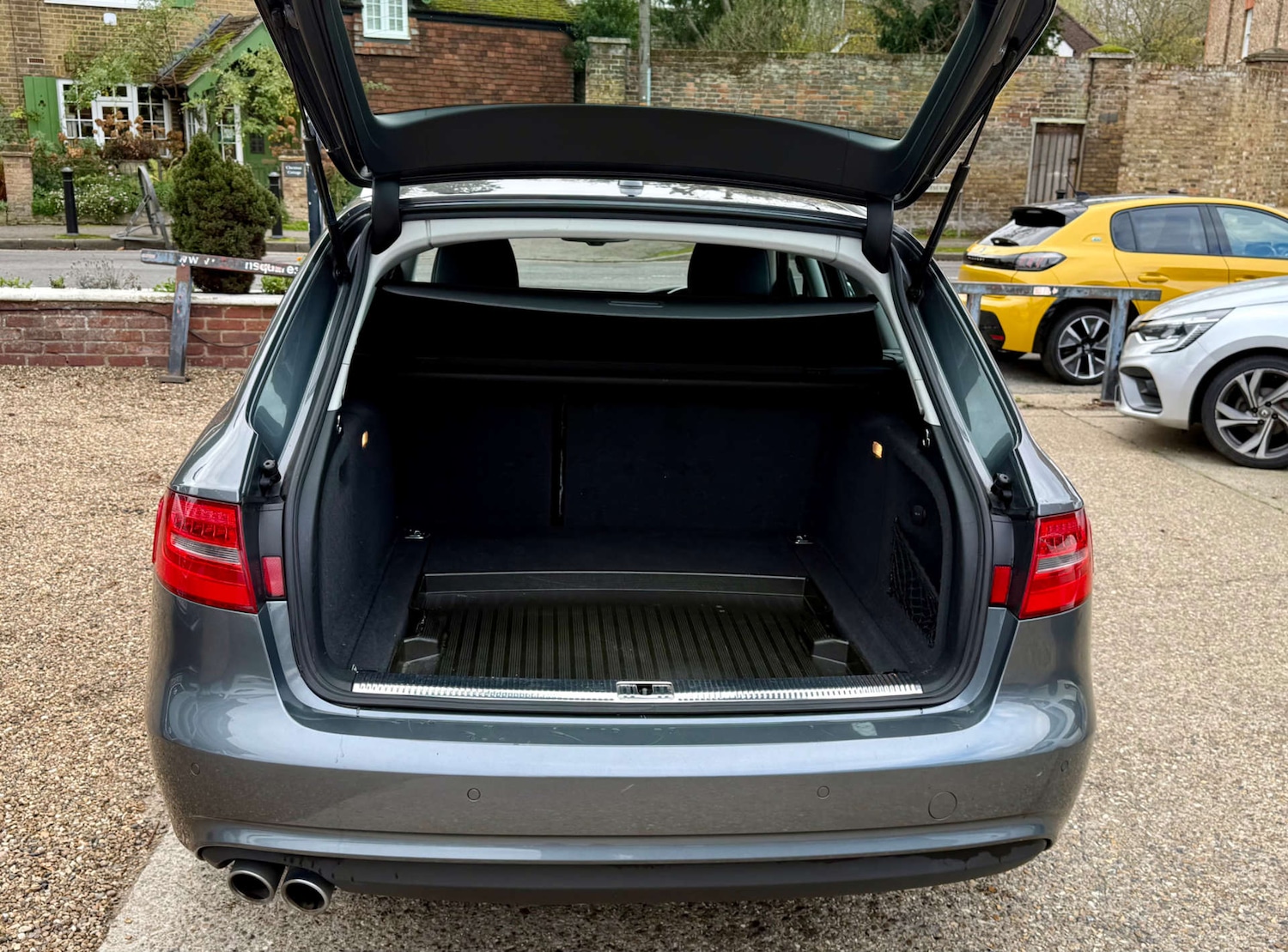 Used Audi A4 2015 for sale - 76614765: Photo 19