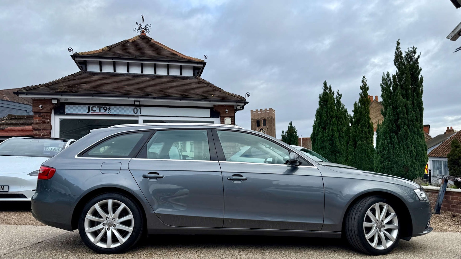 Used Audi A4 2015 for sale - 76614765: Photo 2