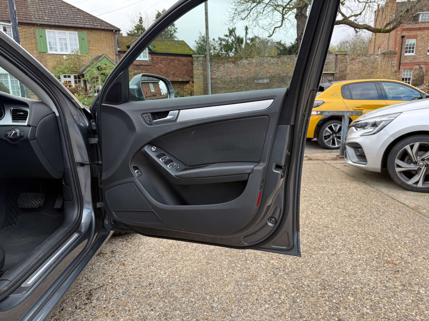 Used Audi A4 2015 for sale - 76614765: Photo 25