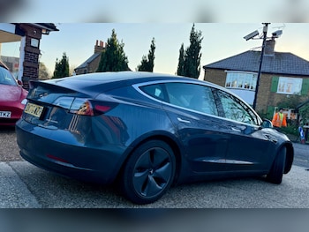 Used Tesla Model 3 2020 for sale - 76551738: Photo
