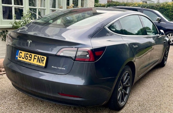 Used Tesla Model 3 2019 for sale - 76235448: Photo 2