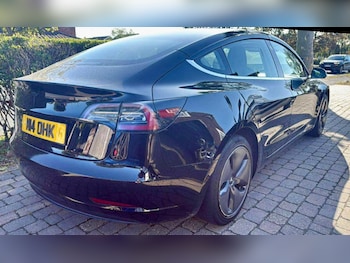 Used Tesla Model 3 2019 for sale - 75944735: Photo
