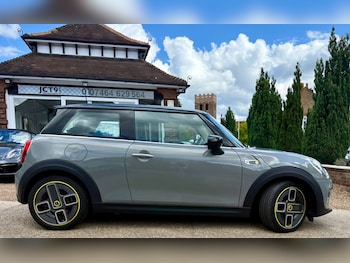 Used MINI Hatch 2020 for sale - 76451758: Photo