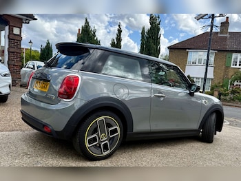 Used MINI Hatch 2020 for sale - 76451758: Photo