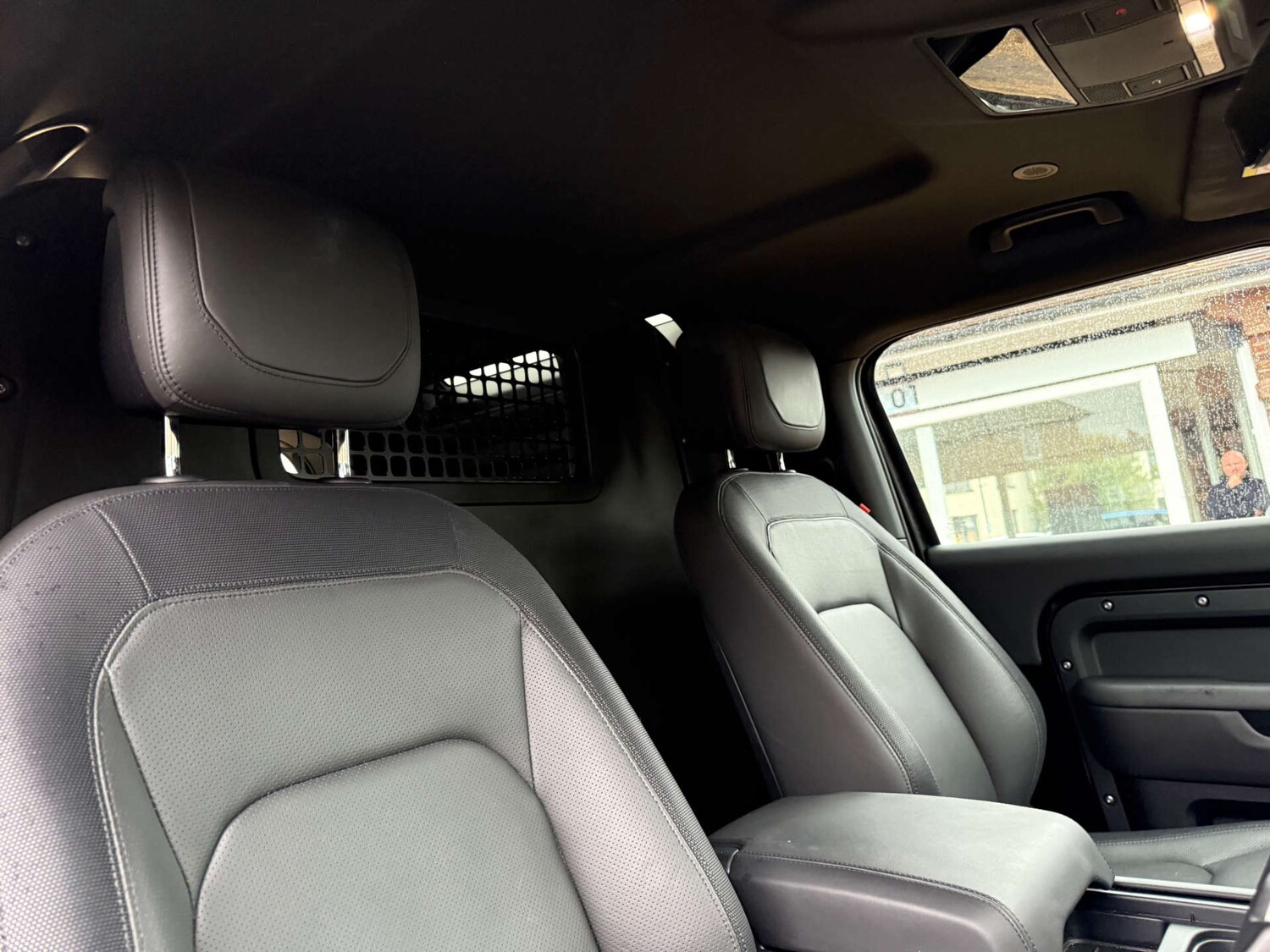 Used Land Rover Defender 2024 for sale - 76412007: Photo 17