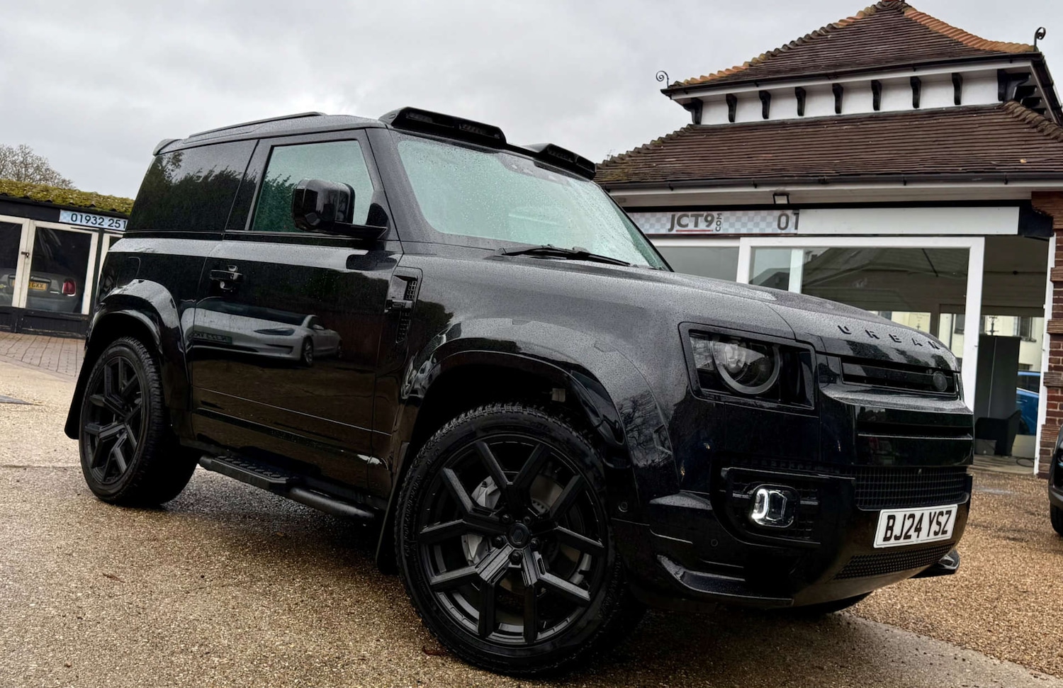 Used Land Rover Defender 2024 for sale - 76412007: Photo 20