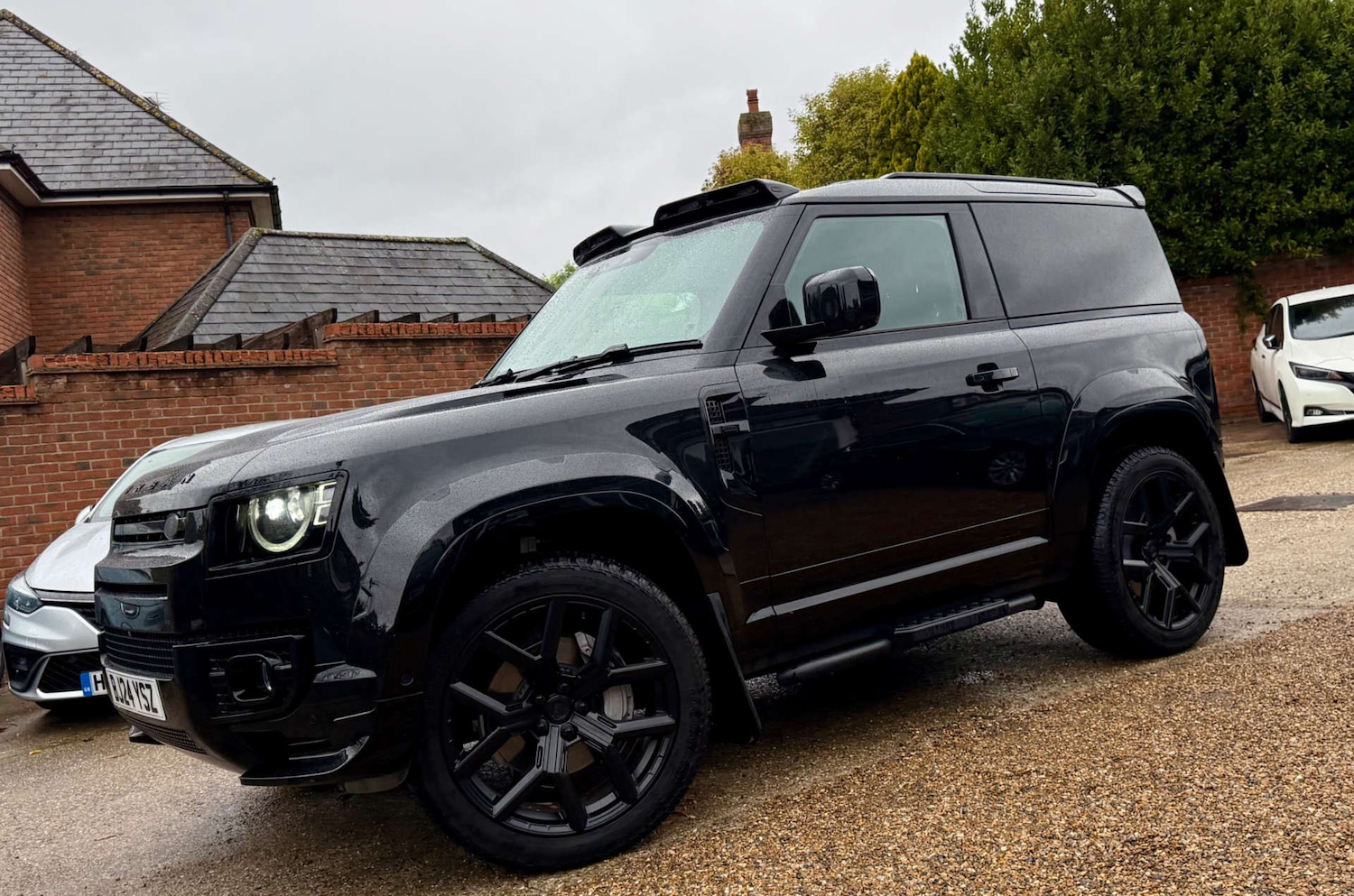Used Land Rover Defender 2024 for sale - 76412007: Photo 27