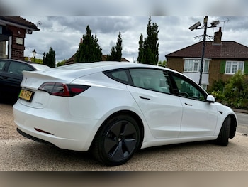 Used Tesla Model 3 2021 for sale - 79080605: Photo