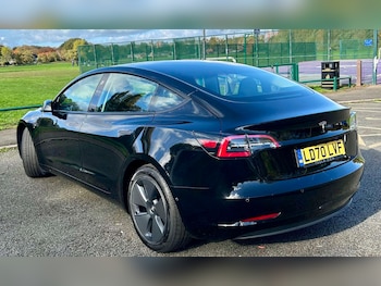 Used Tesla Model 3 2020 for sale - 76973902: Photo