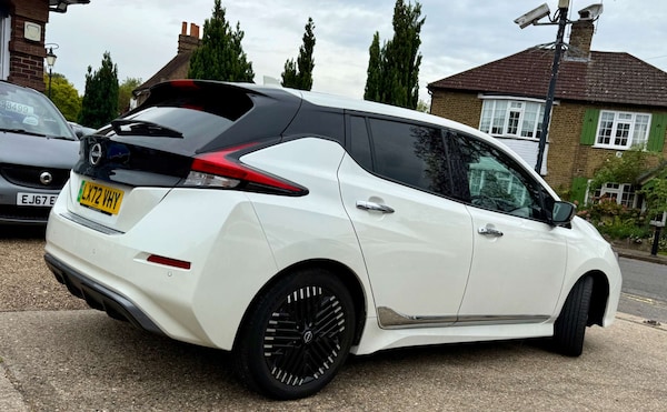 Used Nissan Leaf 2022 for sale - 76115754: Photo 2