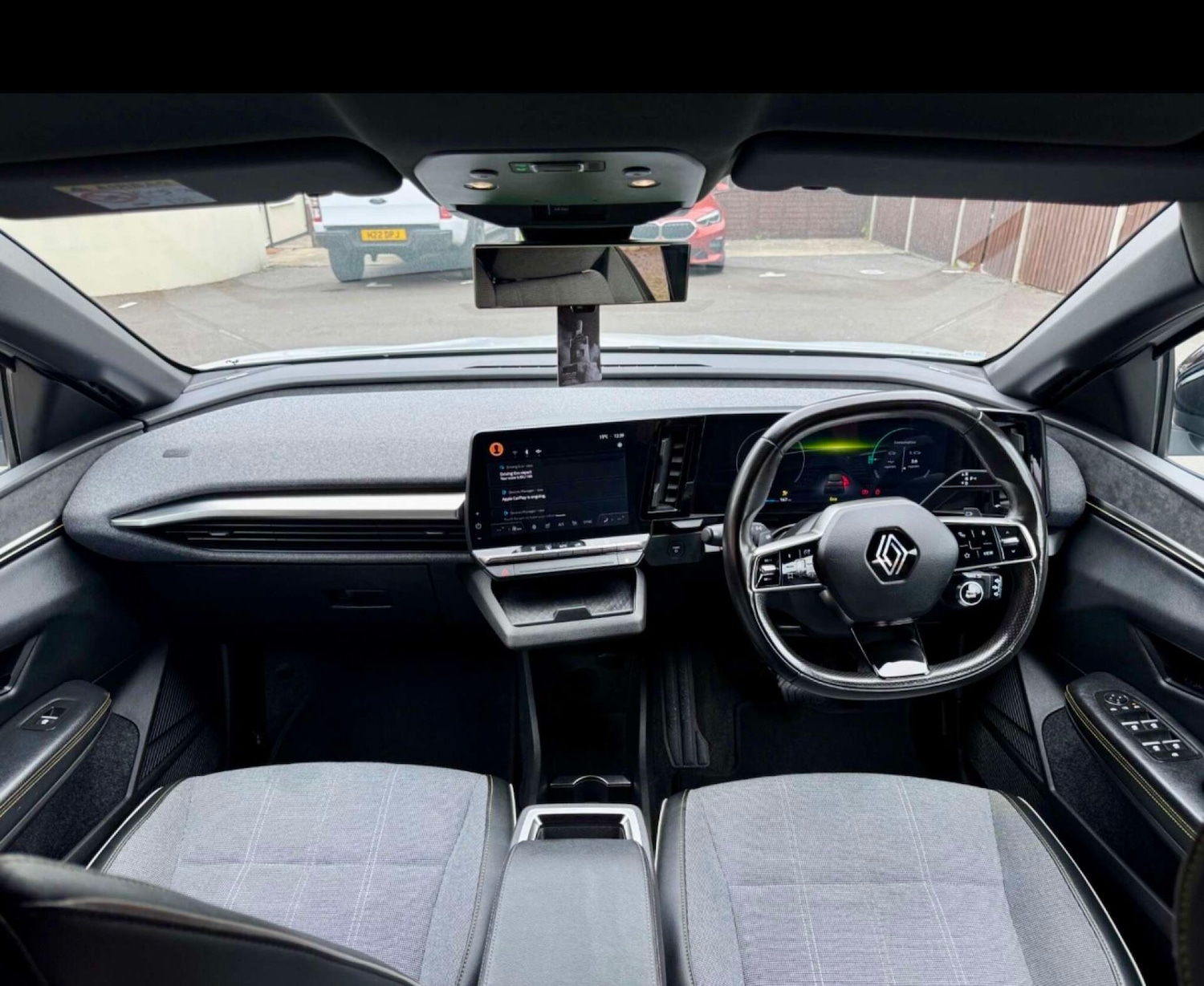 Used Renault Megane E Tech 2024 for sale - 76493576: Photo 4