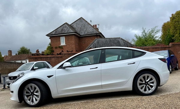 Used Tesla Model 3 2023 for sale - 76176987: Photo 8