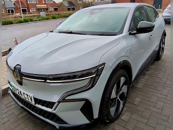 Used Renault Megane 2024 for sale - 76560180: Photo