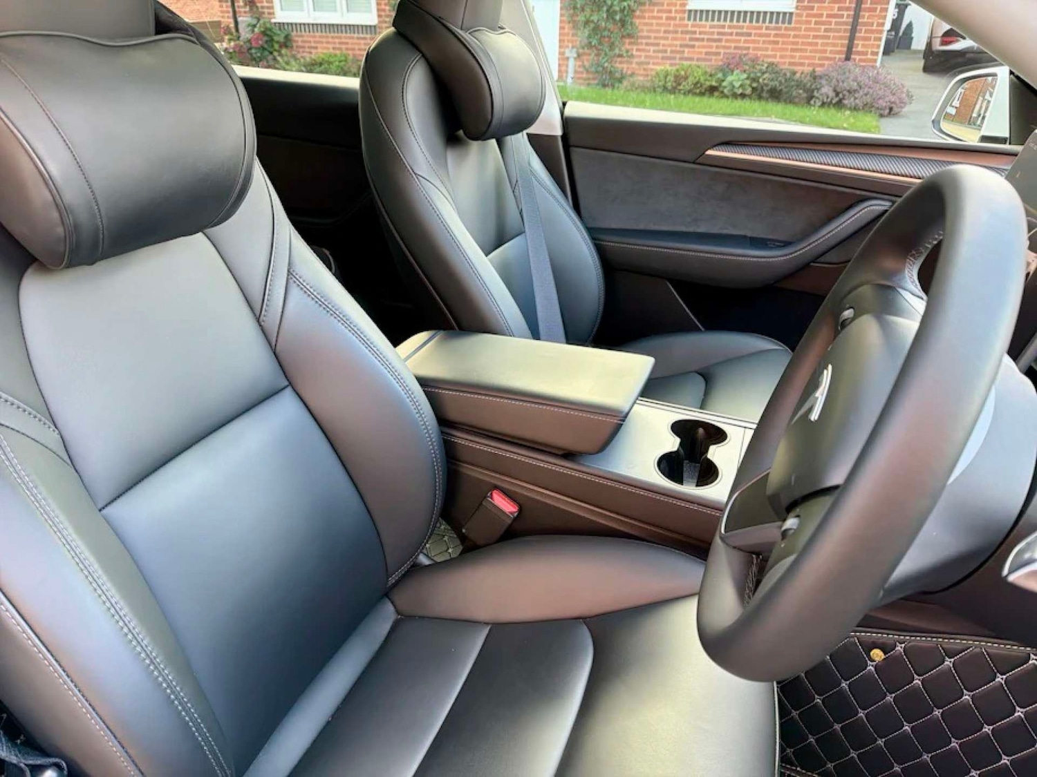 Used Tesla Model Y 2023 for sale - 76385777: Photo 5