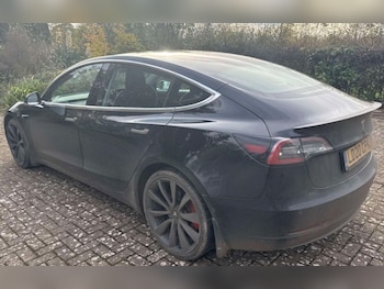 Used Tesla Model 3 2020 for sale - 76507180: Photo