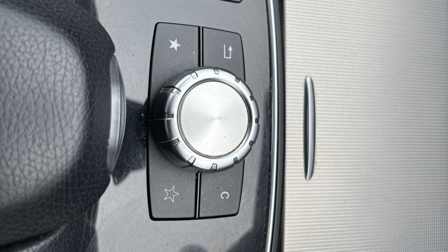 Used Mercedes-Benz E Class for sale - 77861661: Photo 20