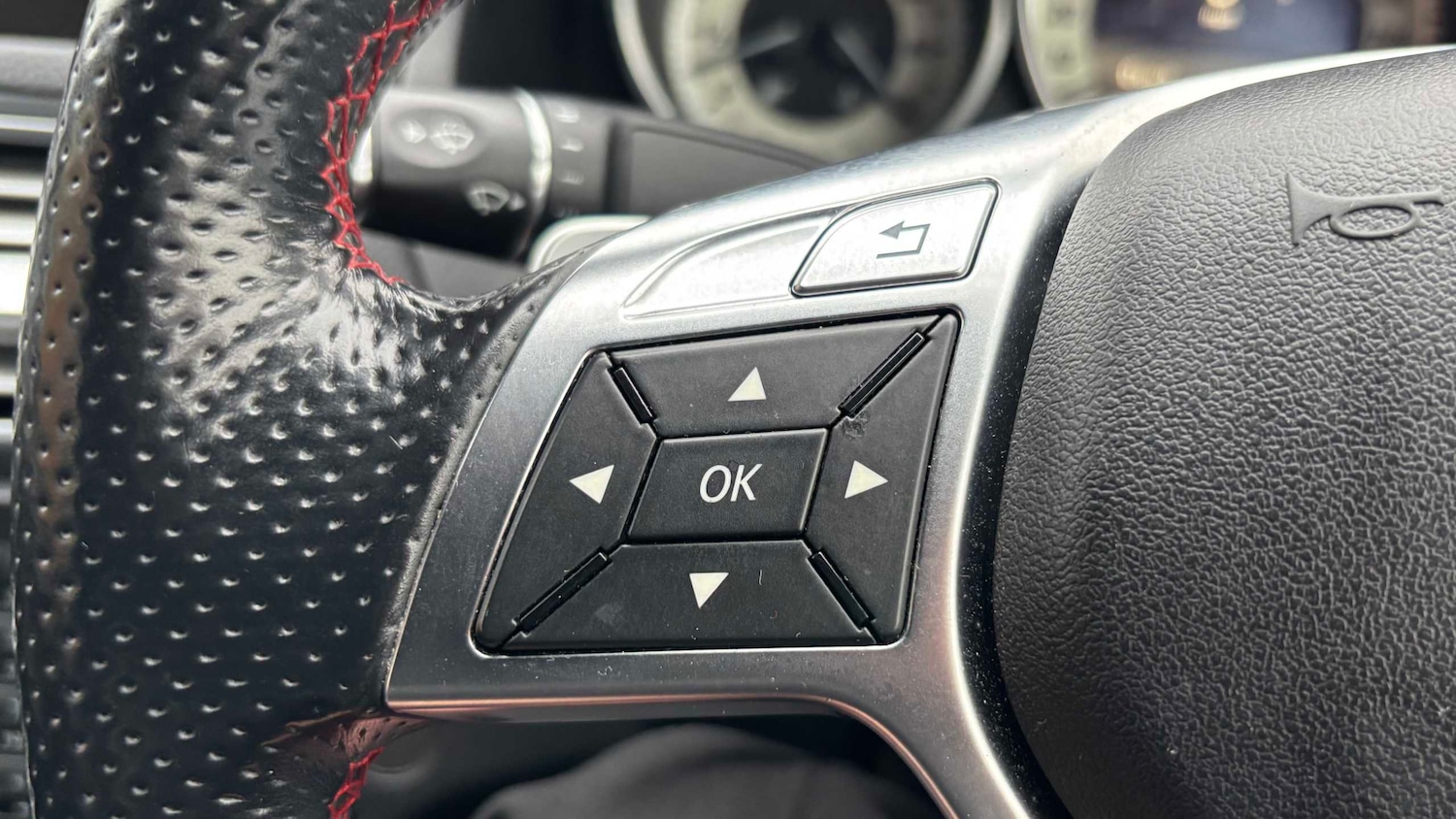 Used Mercedes-Benz E Class for sale - 77861661: Photo 23