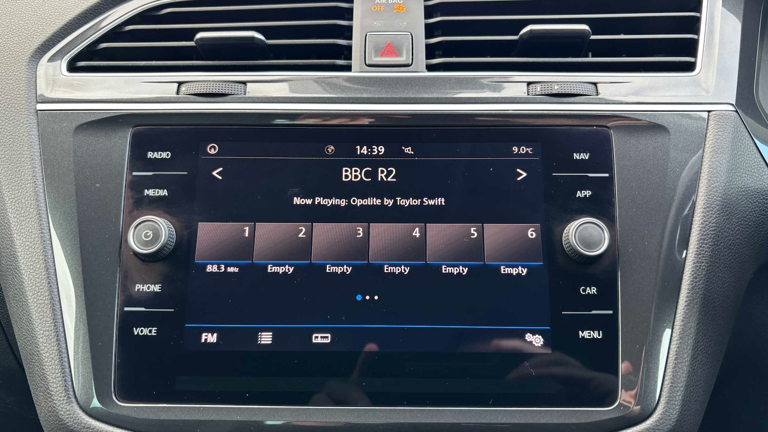 Used Volkswagen Tiguan for sale - 77860999: Photo 15