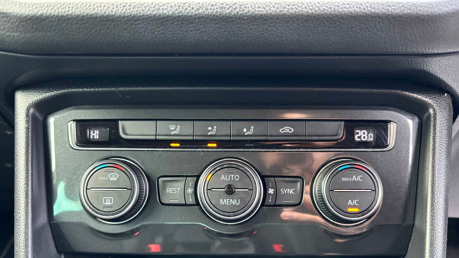 Used Volkswagen Tiguan for sale - 77860999: Photo 18