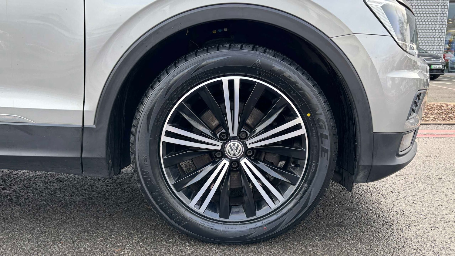 Used Volkswagen Tiguan for sale - 77860999: Photo 7