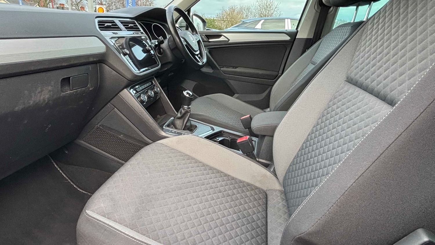 Used Volkswagen Tiguan for sale - 77860999: Photo 9