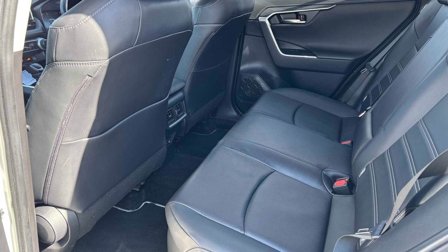 Used Toyota RAV4 2021 for sale - 78118568: Photo 10