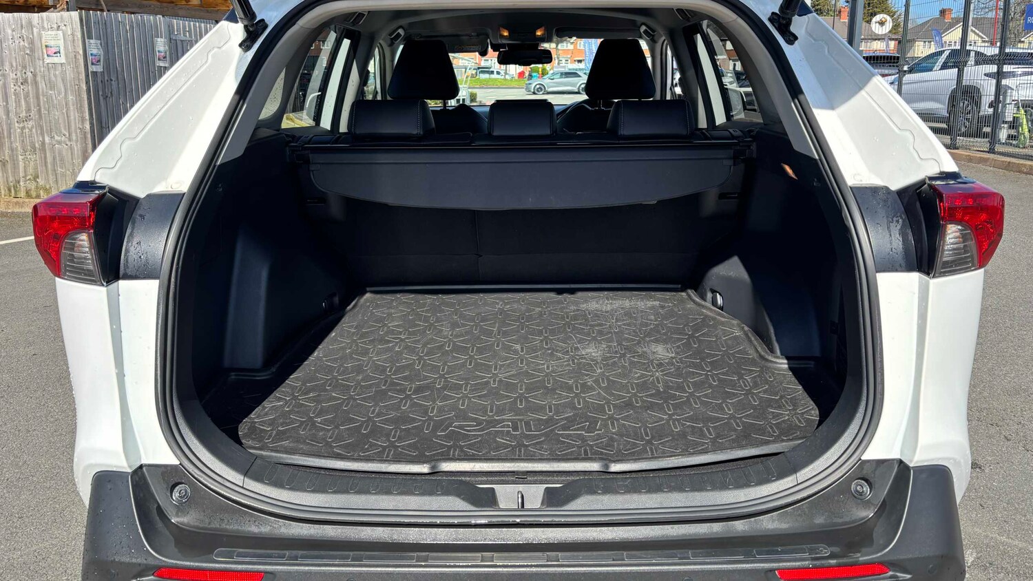 Used Toyota RAV4 2021 for sale - 78118568: Photo 11