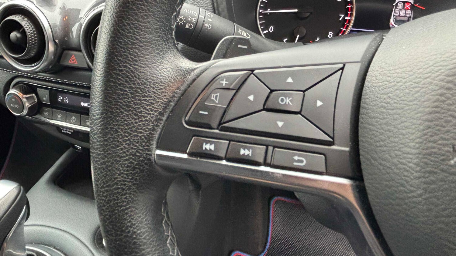 Used Nissan Juke 2022 for sale - 78209289: Photo 16