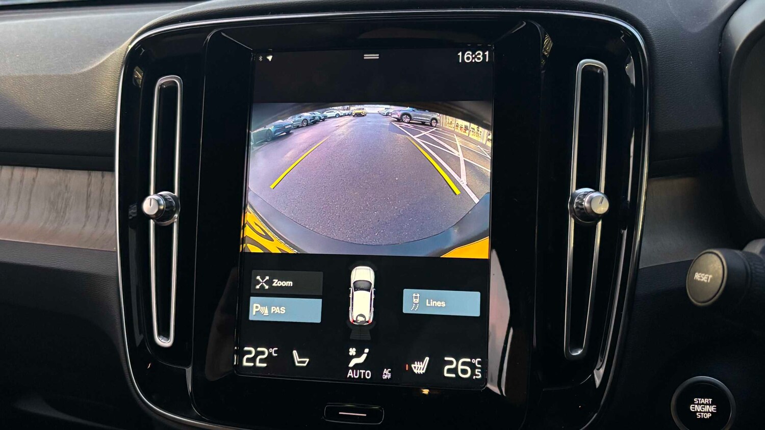 Used Volvo XC40 for sale - 77862185: Photo 12