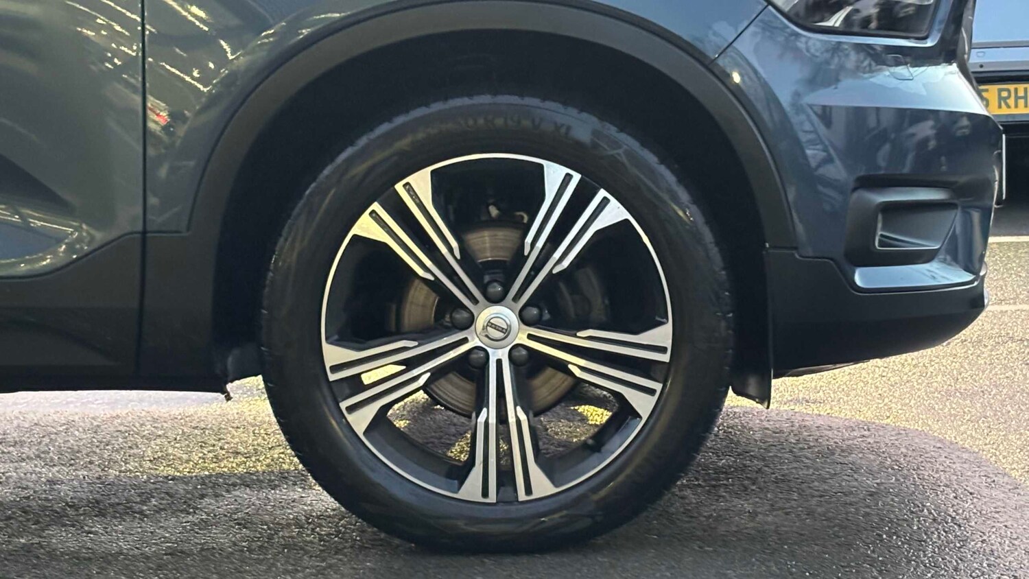 Used Volvo XC40 for sale - 77862185: Photo 7