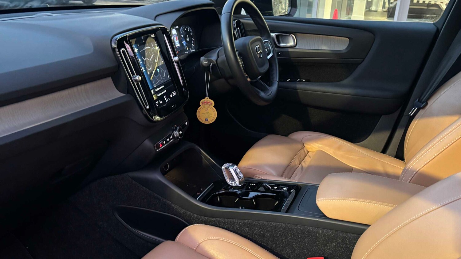 Used Volvo XC40 for sale - 77862185: Photo 9