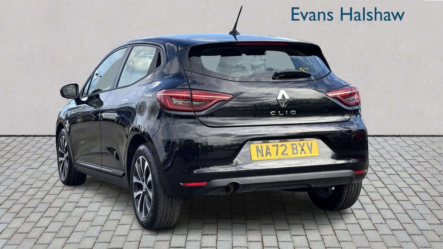 Used Renault Clio 2022 for sale - 78037620: Photo 2