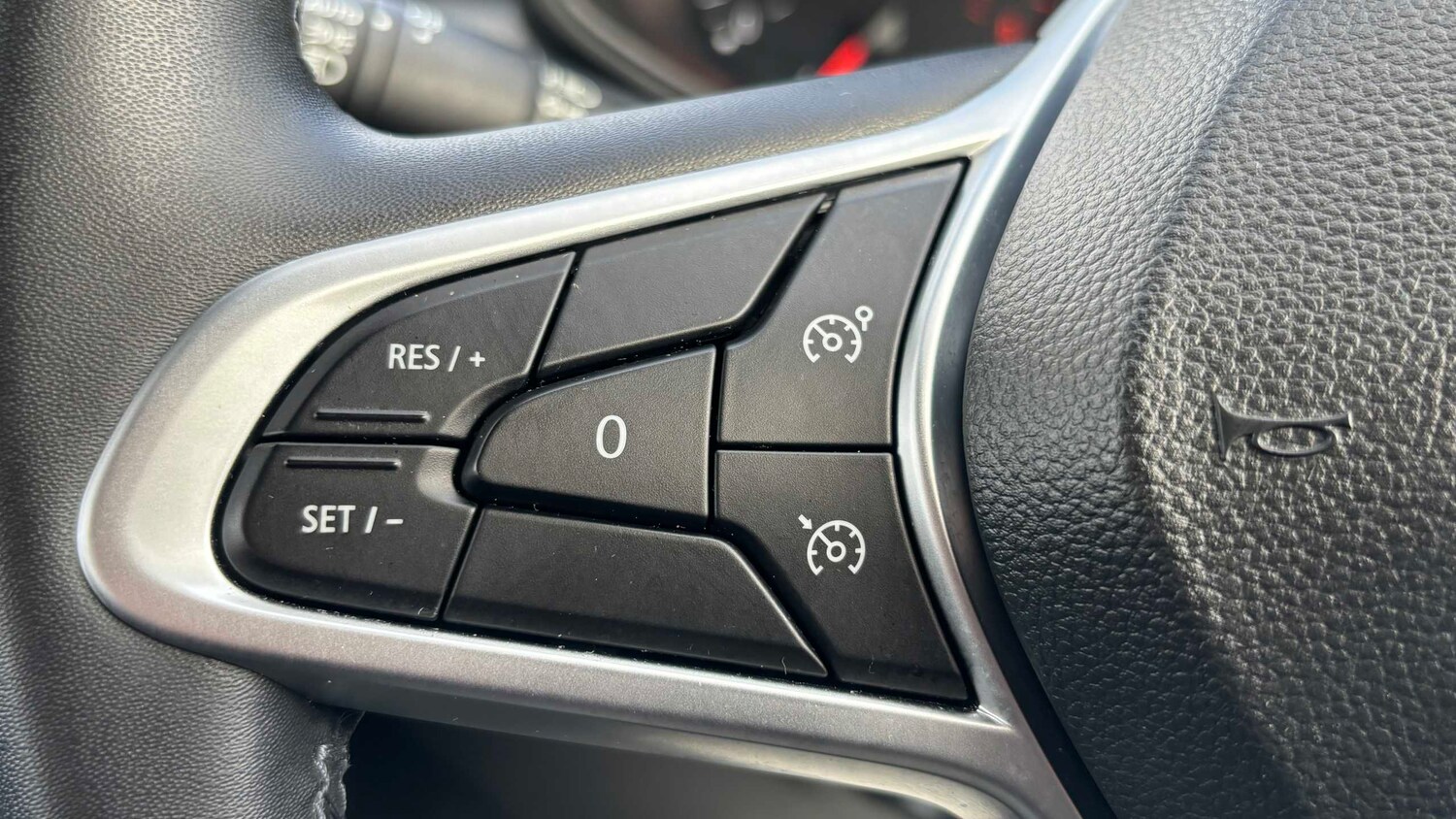 Used Renault Clio 2022 for sale - 78037620: Photo 9