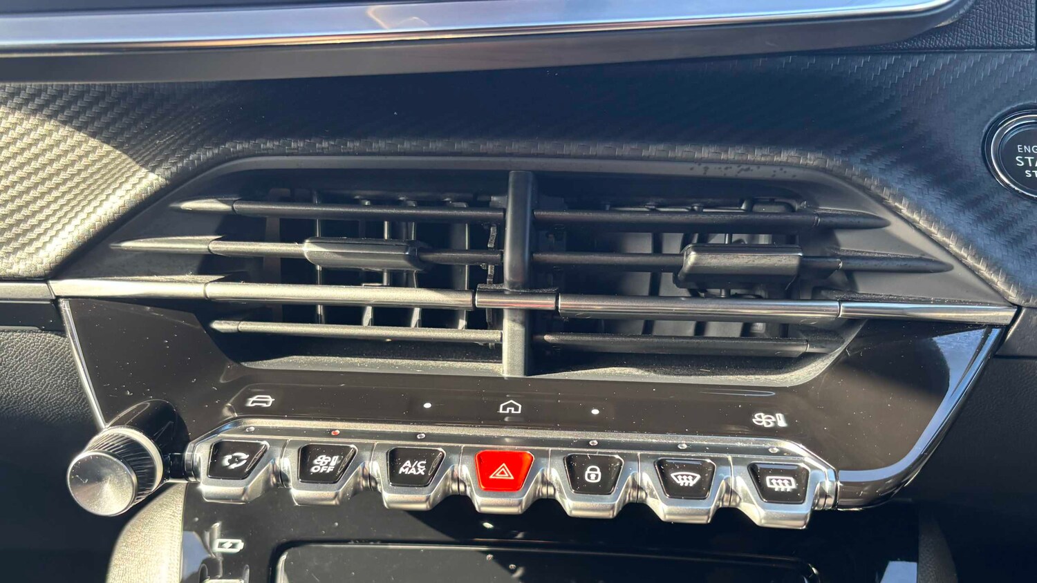 Used Peugeot 2008 2024 for sale - 77859109: Photo 19