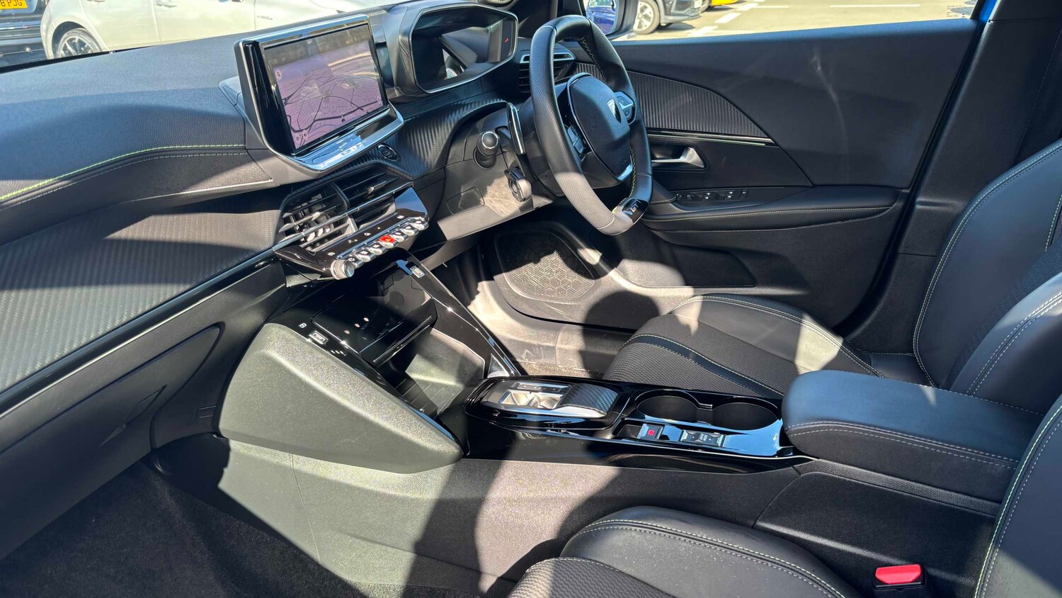 Used Peugeot 2008 2024 for sale - 77859109: Photo 9