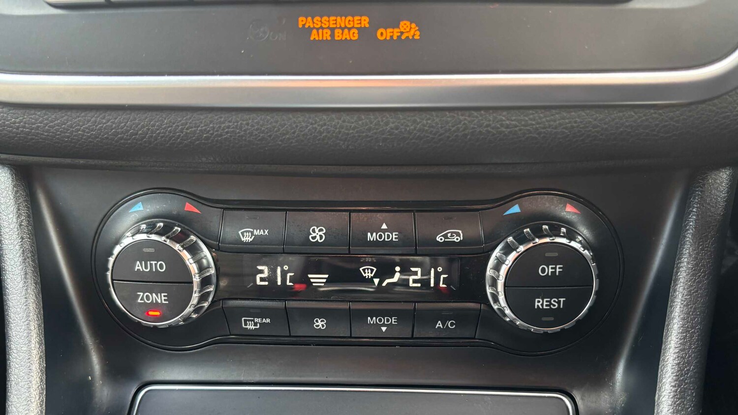 Used Mercedes-Benz GLA 2018 for sale - 78024399: Photo 18