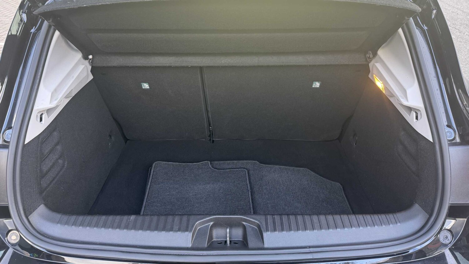 Used Renault Clio 2022 for sale - 77857378: Photo 11