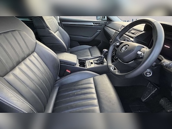 Used Skoda Superb 2024 for sale - 77862459: Photo