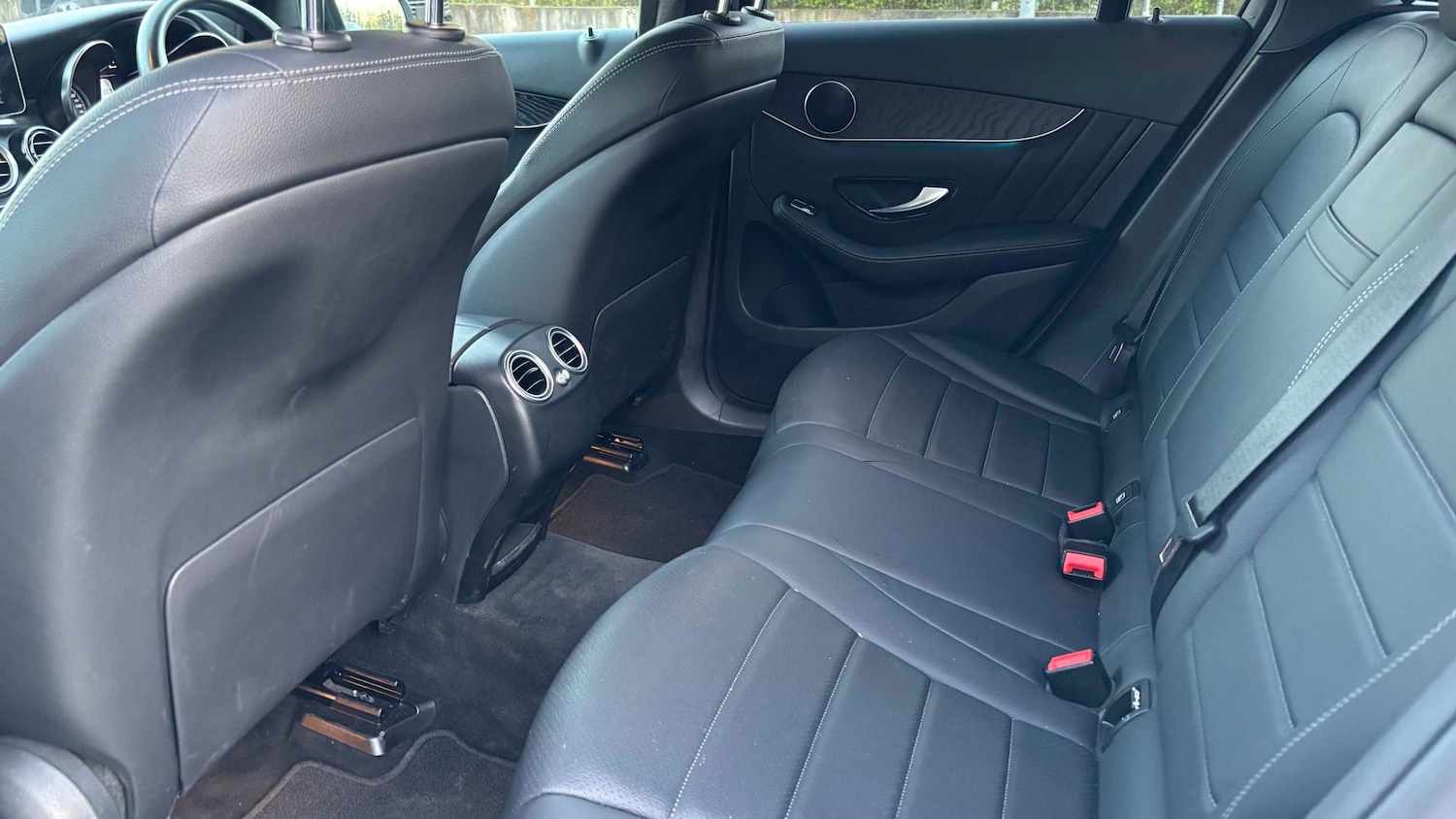 Used Mercedes-Benz GLC 2019 for sale - 77942870: Photo 10