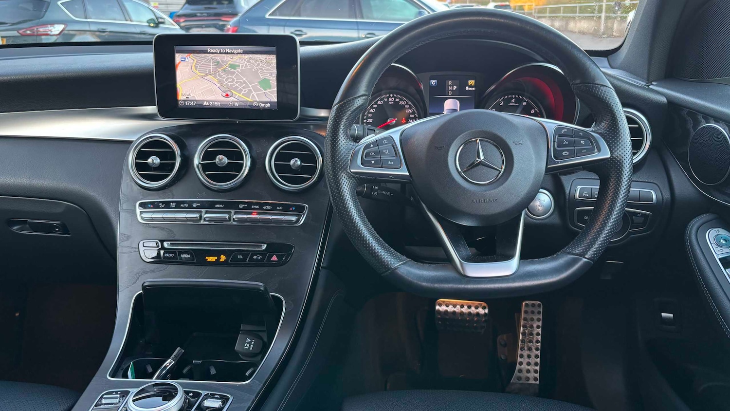 Used Mercedes-Benz GLC 2019 for sale - 77942870: Photo 12