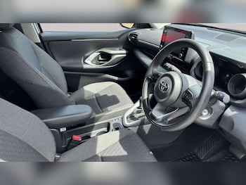 Used Toyota Yaris 2023 for sale - 78978790: Photo