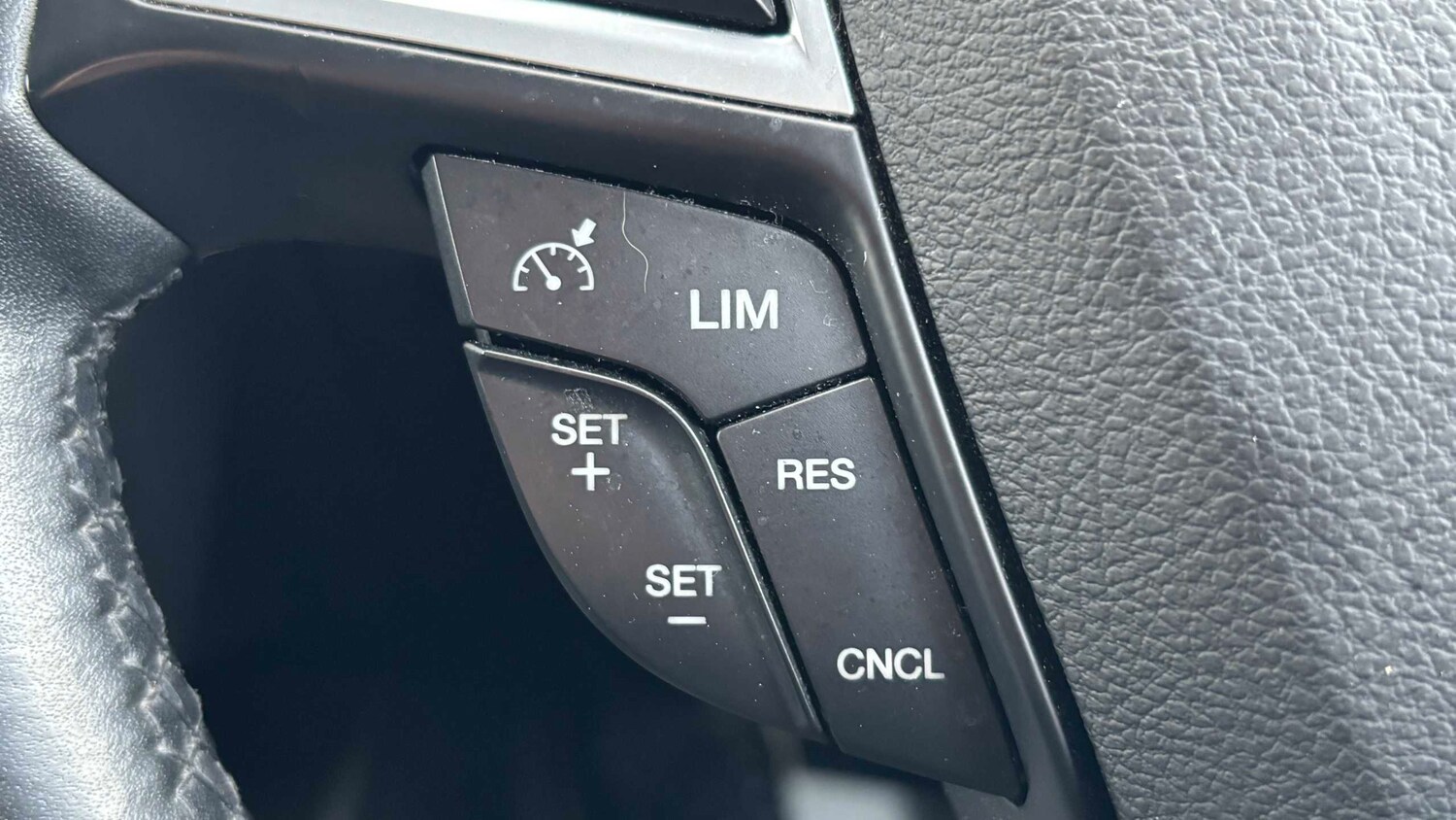 Used Ford S-Max for sale - 77858796: Photo 17