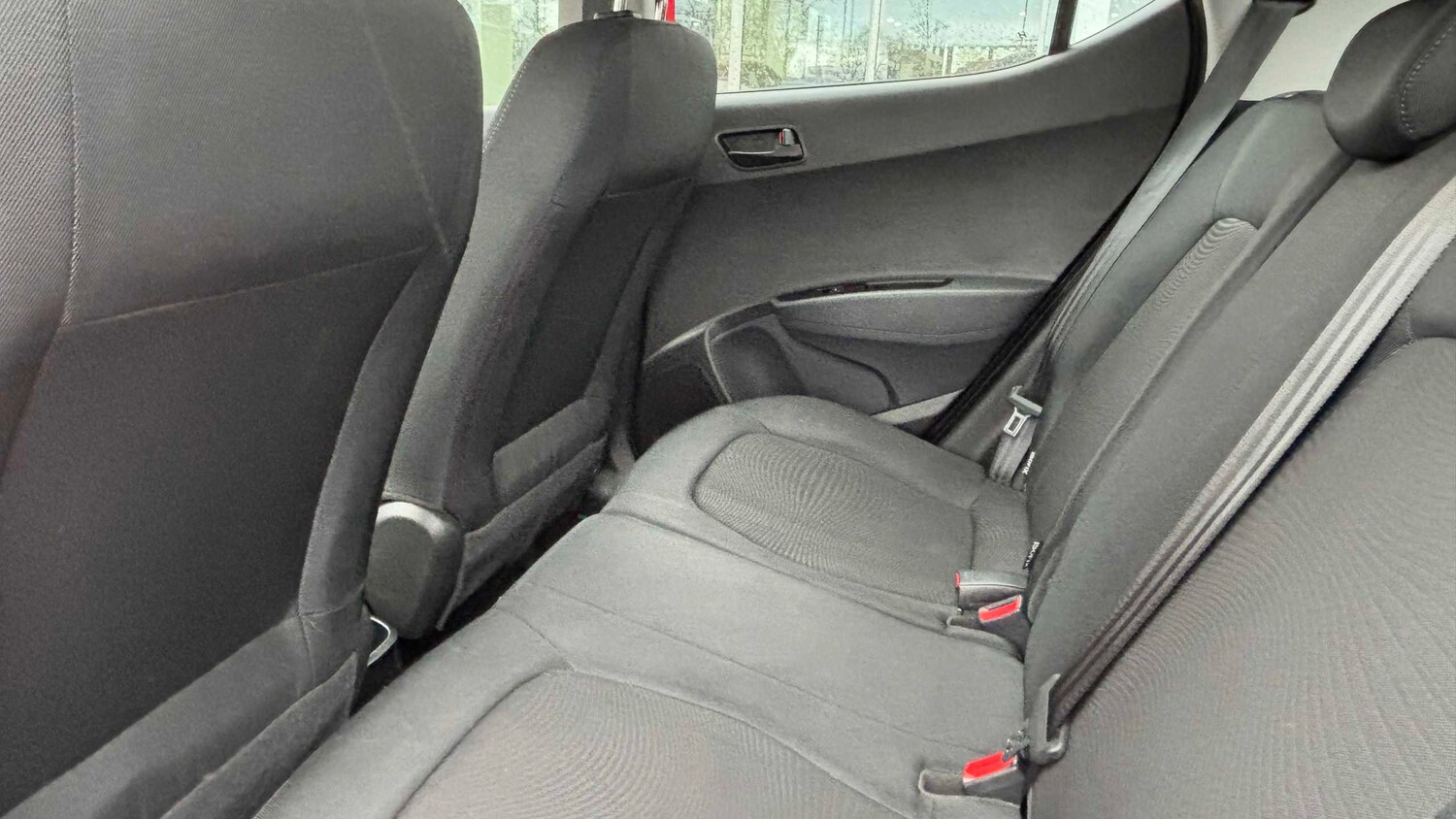 Used Hyundai i10 2019 for sale - 78209074: Photo 10