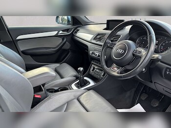 Used Audi Q3 2015 for sale - 77859729: Photo