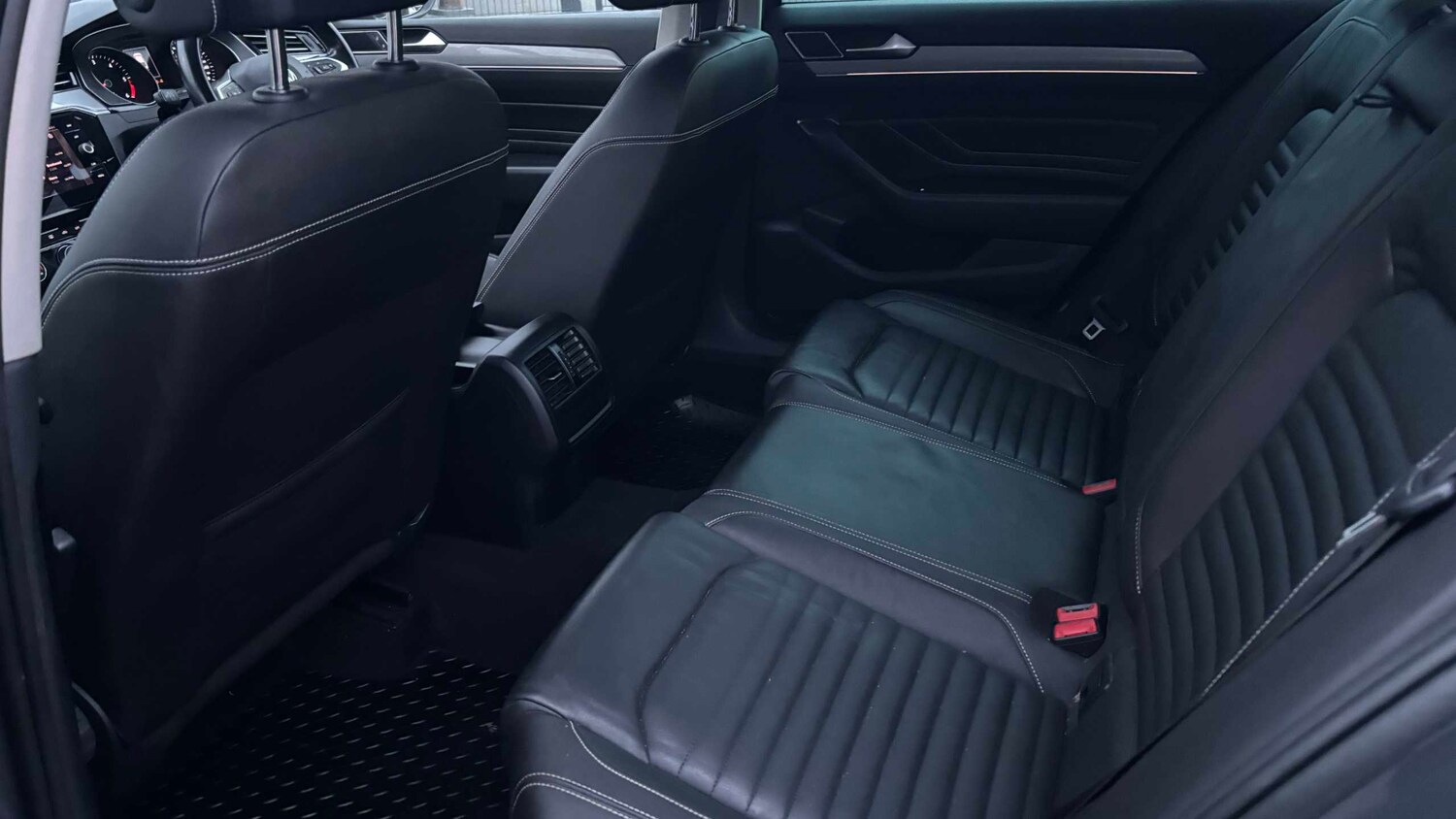 Used Volkswagen Passat for sale - 77860164: Photo 9