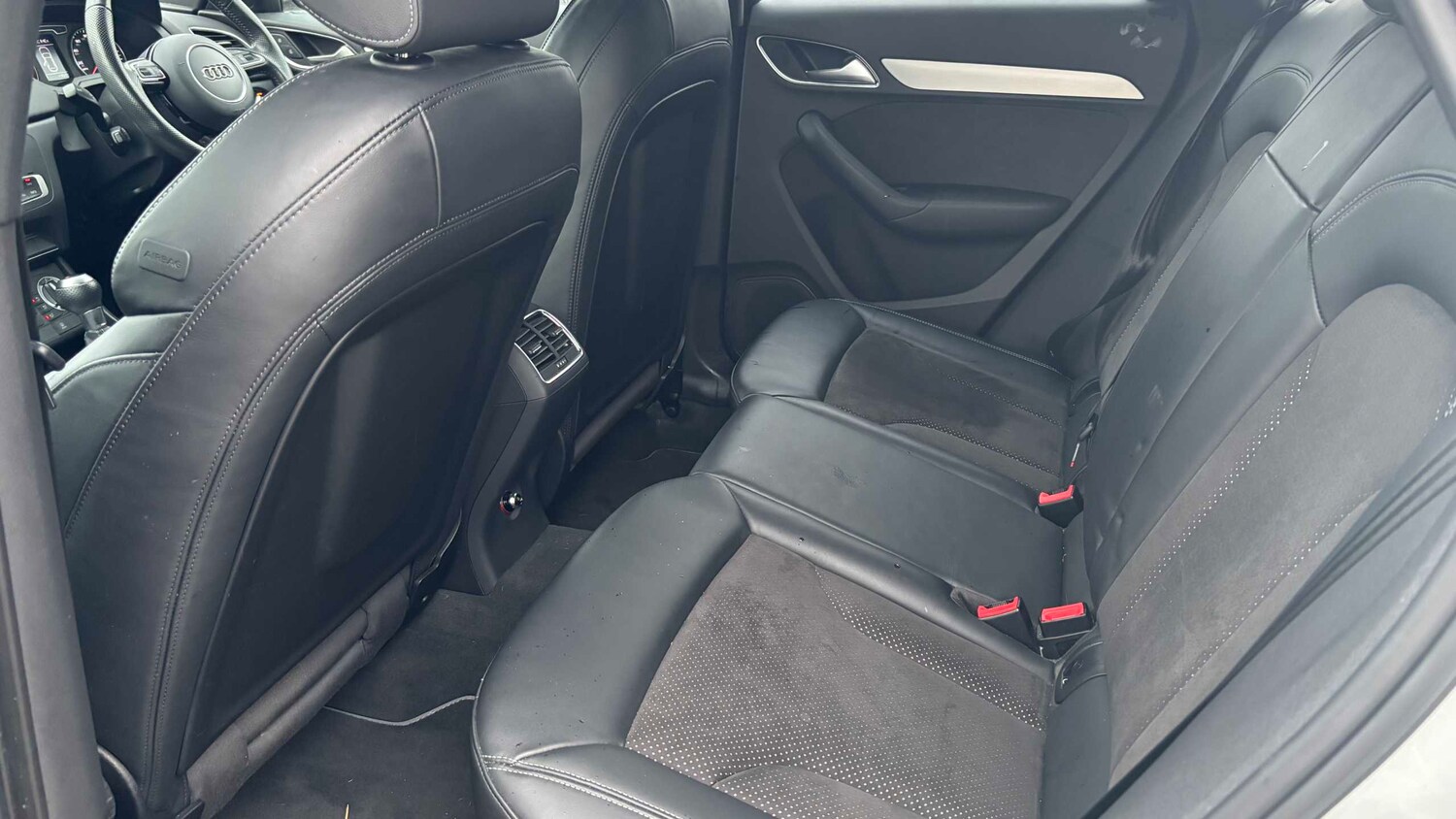 Used Audi Q3 2014 for sale - 77859785: Photo 10