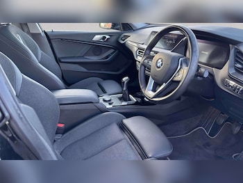 Used BMW 2 Series 2021 for sale - 77943533: Photo