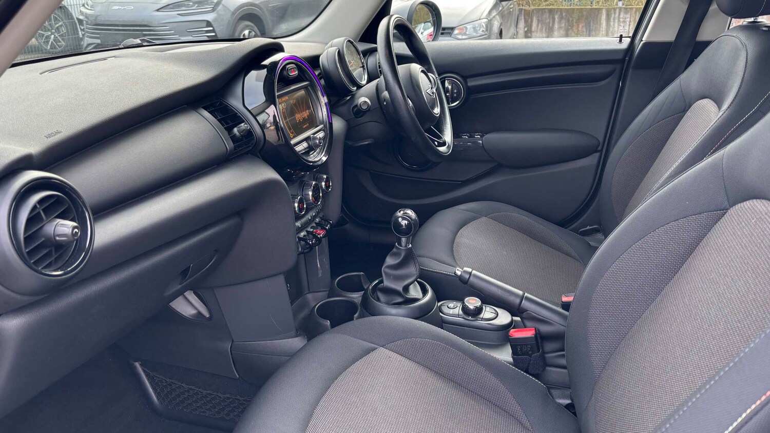 Used MINI Hatch 2017 for sale - 77858499: Photo 9