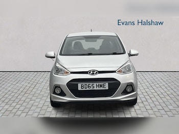 Used Hyundai i10 2015 for sale - 77860920: Photo